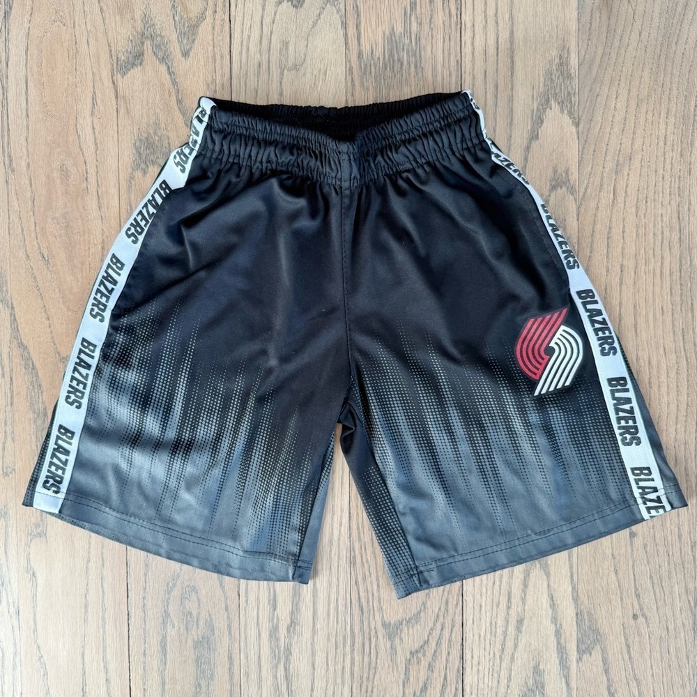 NBA Portland Trailblazers Boys Black Athletic Shorts Size Medium 10/12